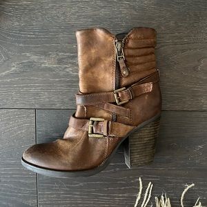Brown leather Steven madden shoes
